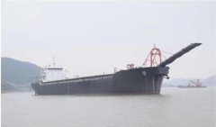 2011年 6000T 抽沙自卸船