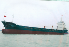 2004年 6200吨集装箱船